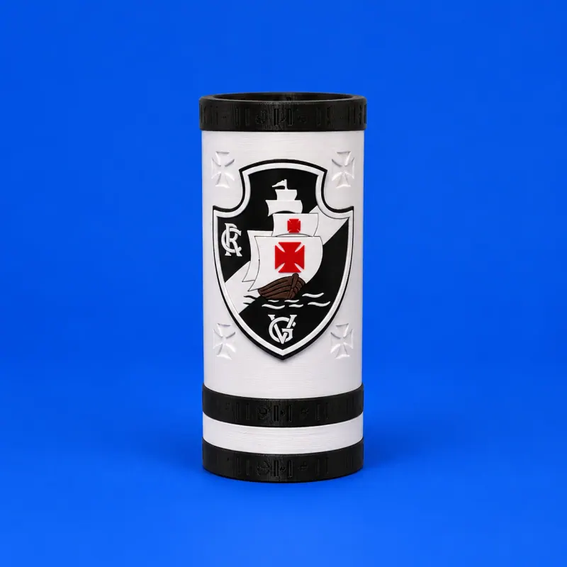 Porta-lata cilíndrico Vasco branco e preto com escudo e cruz vermelha sobre fundo azul